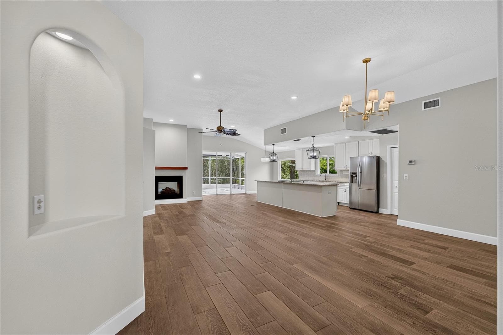 Single Family Residence at 6106 CHALON CT, LUTZ, photo 16 of 39