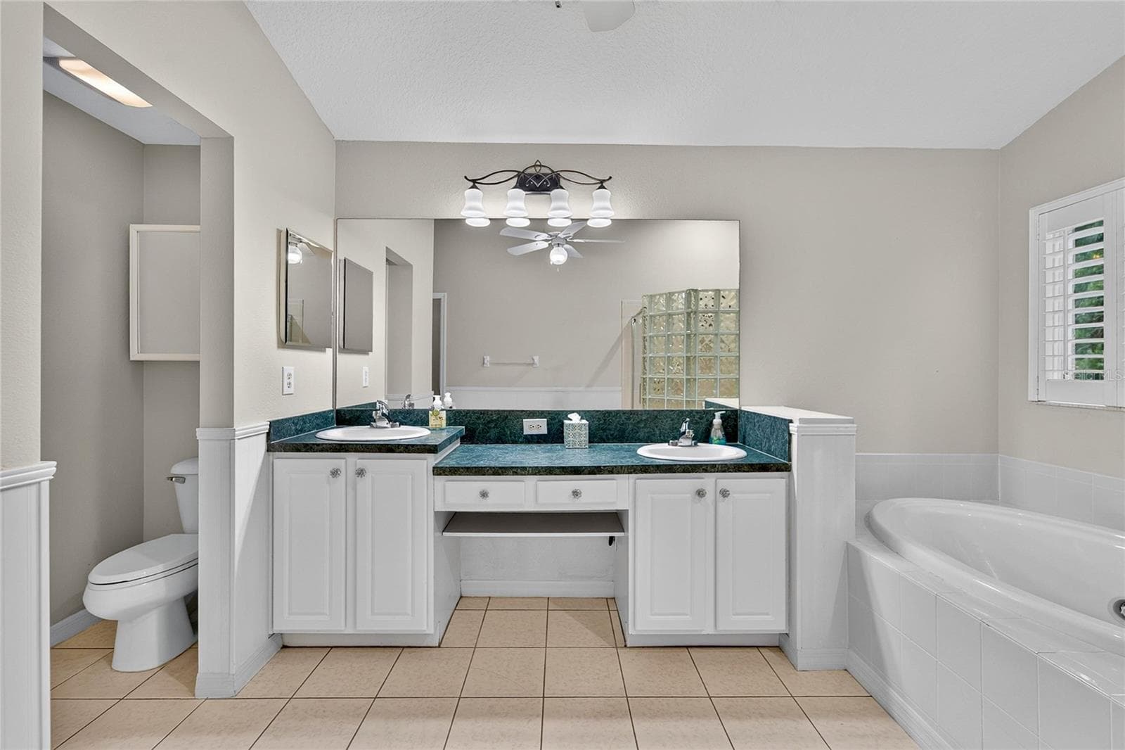 Single Family Residence at 6106 CHALON CT, LUTZ, photo 21 of 39