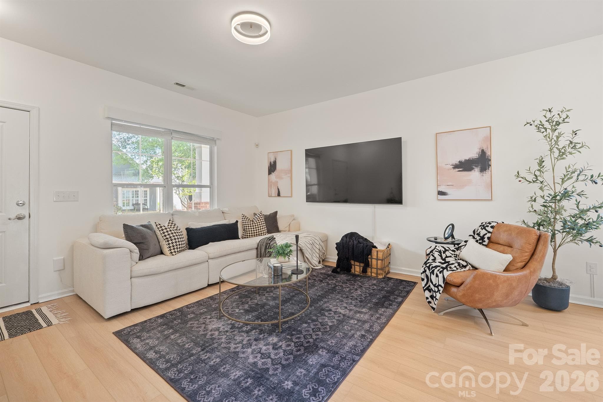 Bright and open living room - 14525 Holly Springs Drive, Huntersville