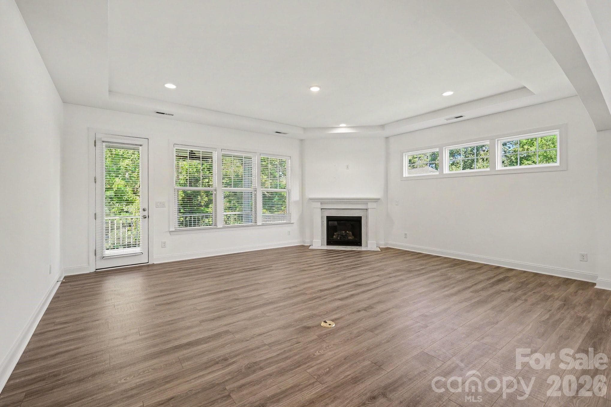 Single Family Residence at 17920 Culross Lane, Charlotte, photo 6 of 47