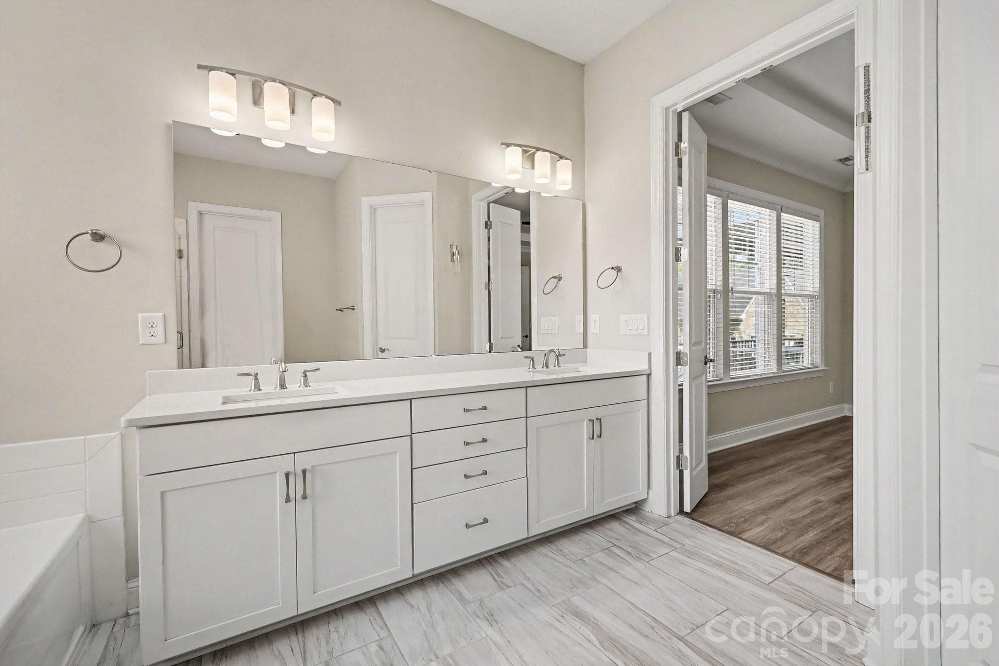 Single Family Residence at 17920 Culross Lane, Charlotte, photo 31 of 47