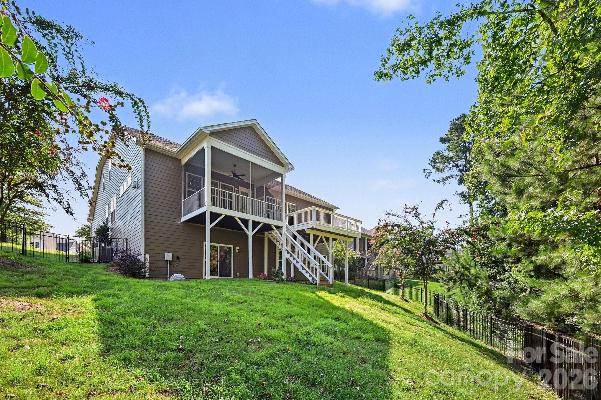 Single Family Residence at 17920 Culross Lane, Charlotte, photo 45 of 47
