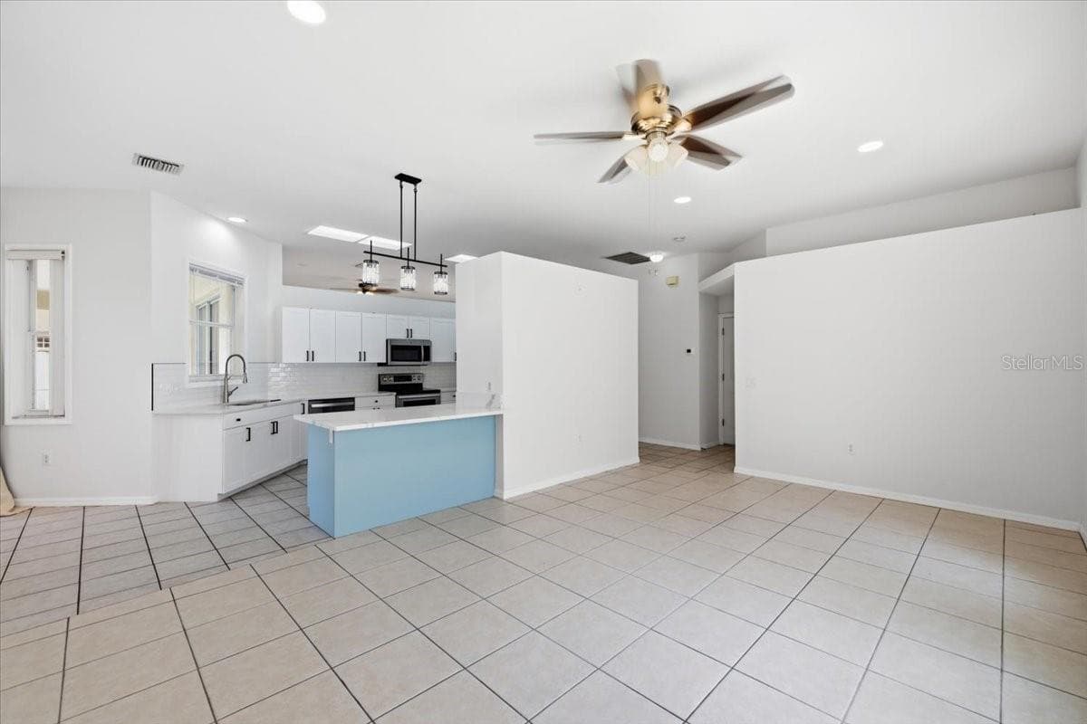 Single Family Residence at 6223 ROCK CREEK CIR, ELLENTON, photo 28 of 59
