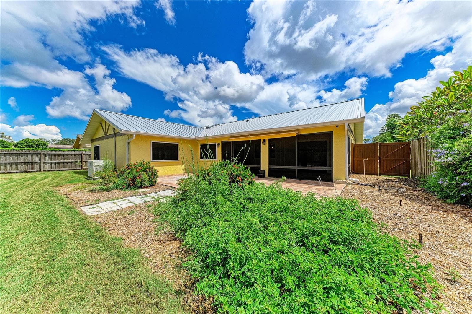 Single Family Residence at 212 68TH ST NW, BRADENTON, photo 57 of 72