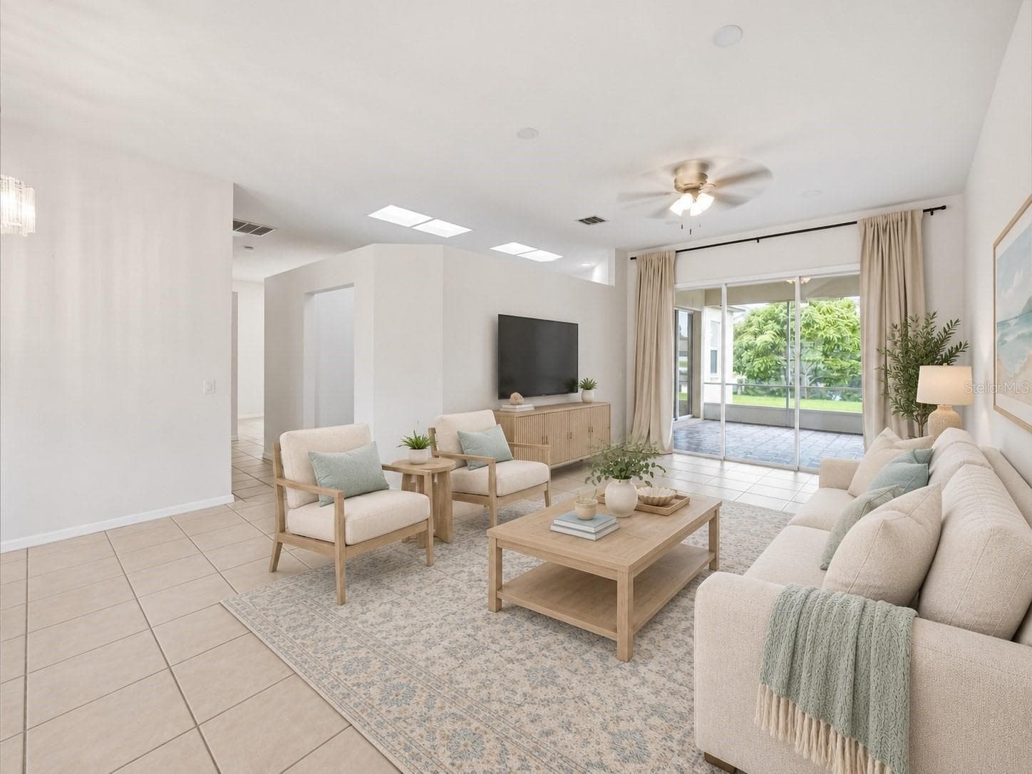 Single Family Residence at 6223 ROCK CREEK CIR, ELLENTON, photo 4 of 59