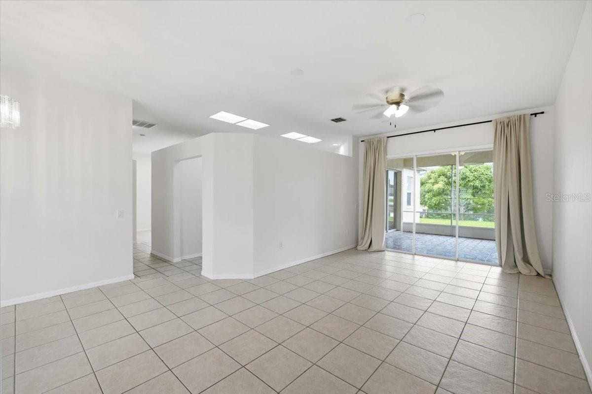 Single Family Residence at 6223 ROCK CREEK CIR, ELLENTON, photo 25 of 59