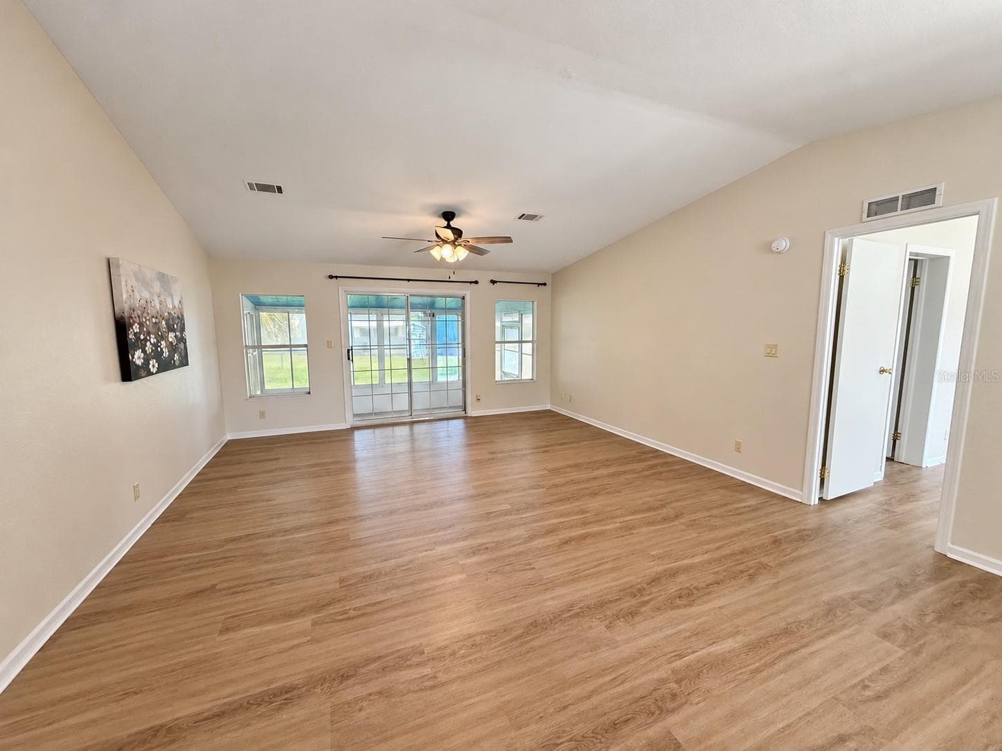 Mobile Home at 13181 SE 48 TER, BELLEVIEW, photo 7 of 25