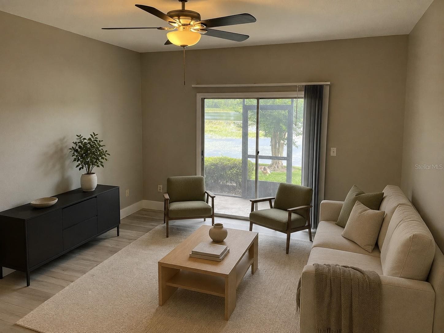Condominium at 155 N PEARL LAKE CSWY #104, ALTAMONTE SPRINGS, photo 2 of 14