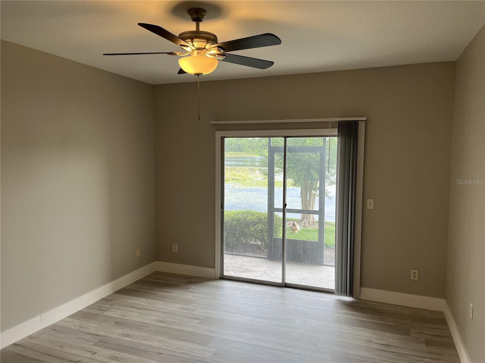 Condominium at 155 N PEARL LAKE CSWY #104, ALTAMONTE SPRINGS, photo 5 of 14