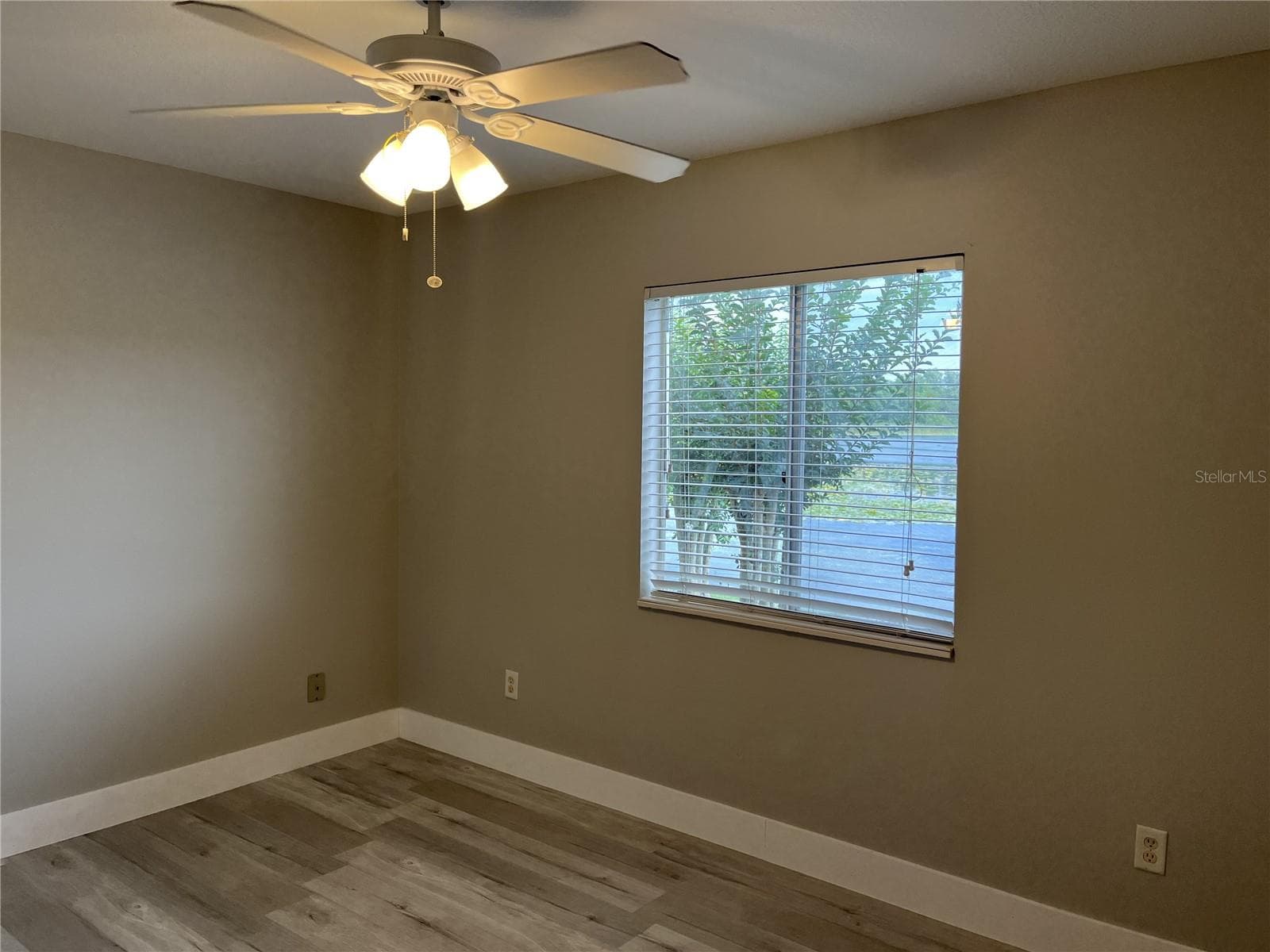 Condominium at 155 N PEARL LAKE CSWY #104, ALTAMONTE SPRINGS, photo 9 of 14