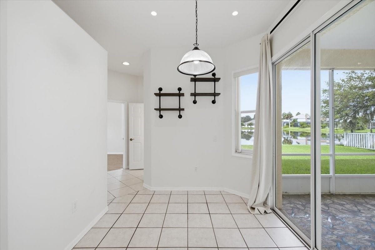 Single Family Residence at 6223 ROCK CREEK CIR, ELLENTON, photo 33 of 59