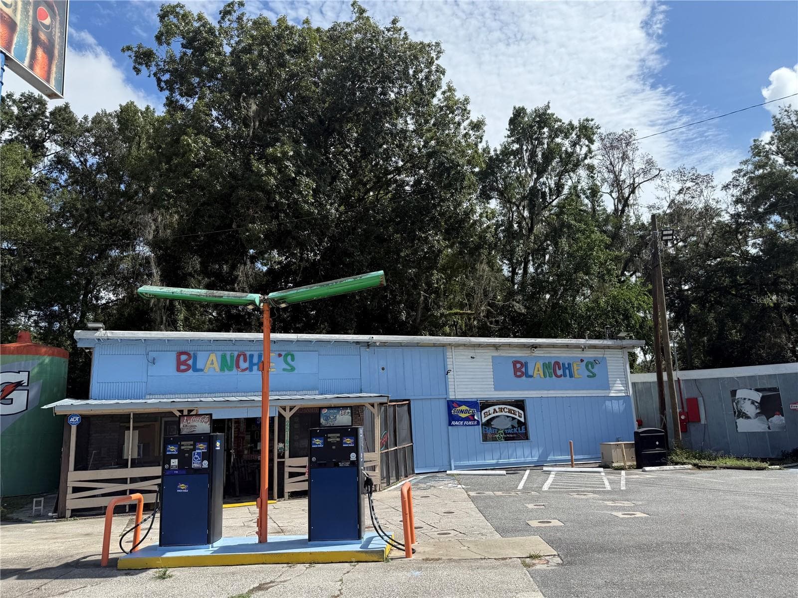 25143 CORTEZ BLVD