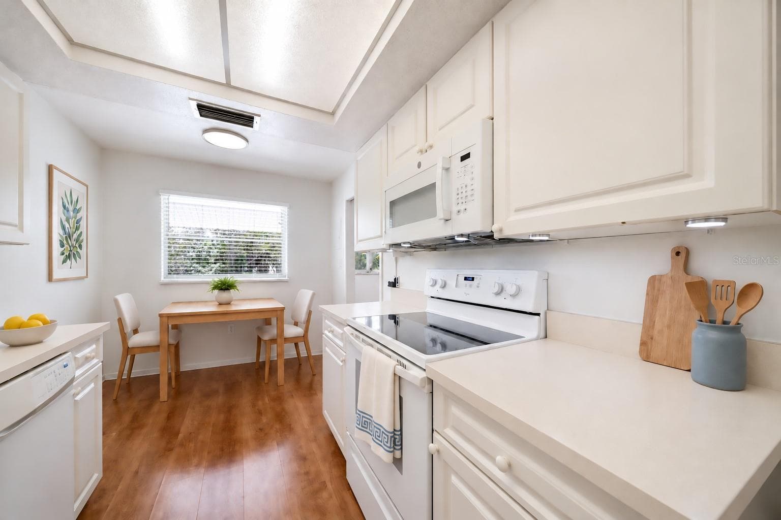 Condominium at 2507 BENEVA RD #6, SARASOTA, photo 12 of 35