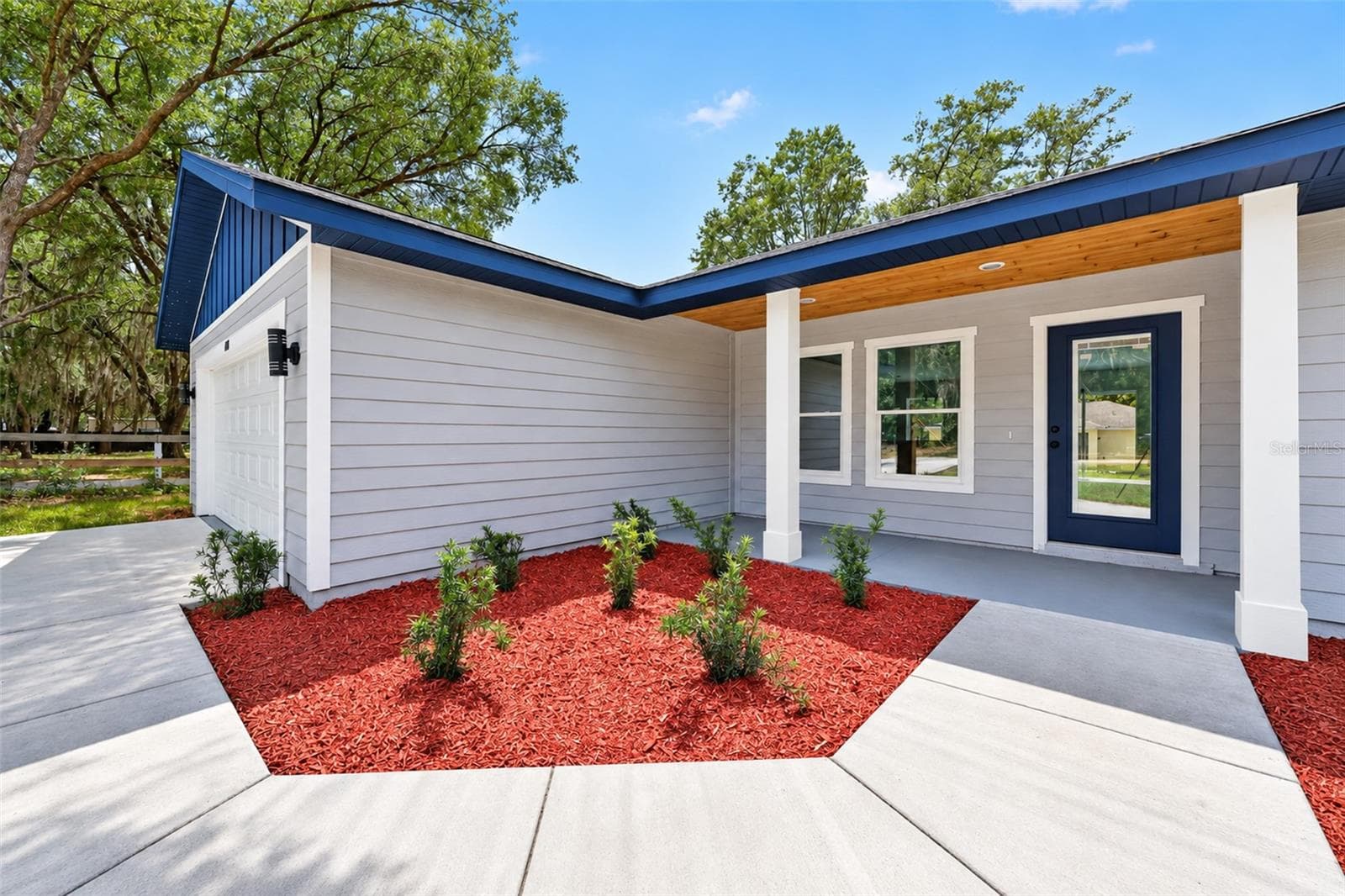 Single Family Residence at 13932 SW 104TH LN, DUNNELLON, photo 4 of 33