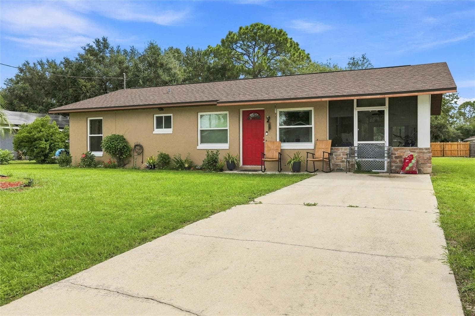 Single Family Residence at 504 FIAT AVE, SEBRING, photo 4 of 25