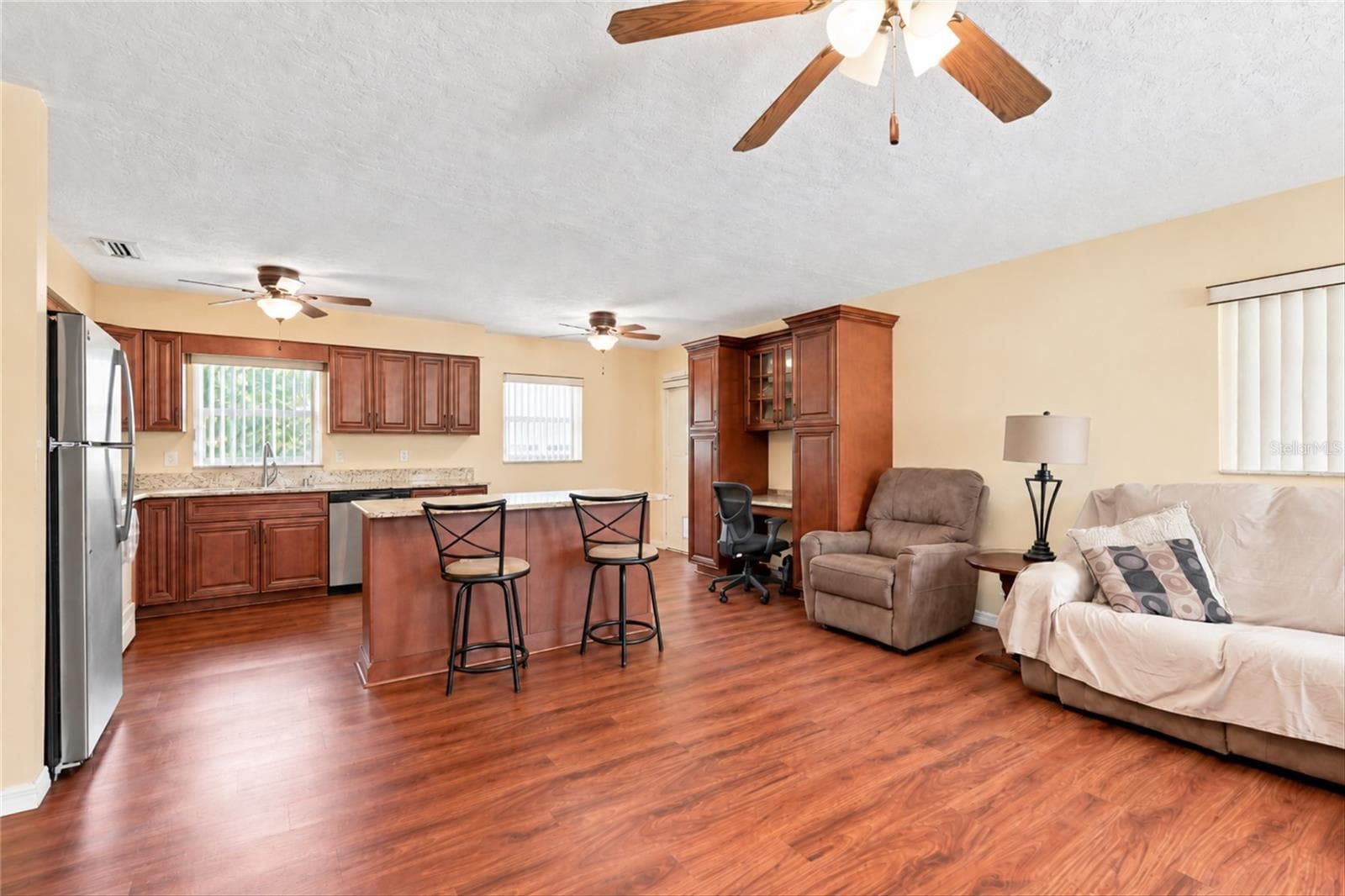 Single Family Residence at 504 FIAT AVE, SEBRING, photo 7 of 25