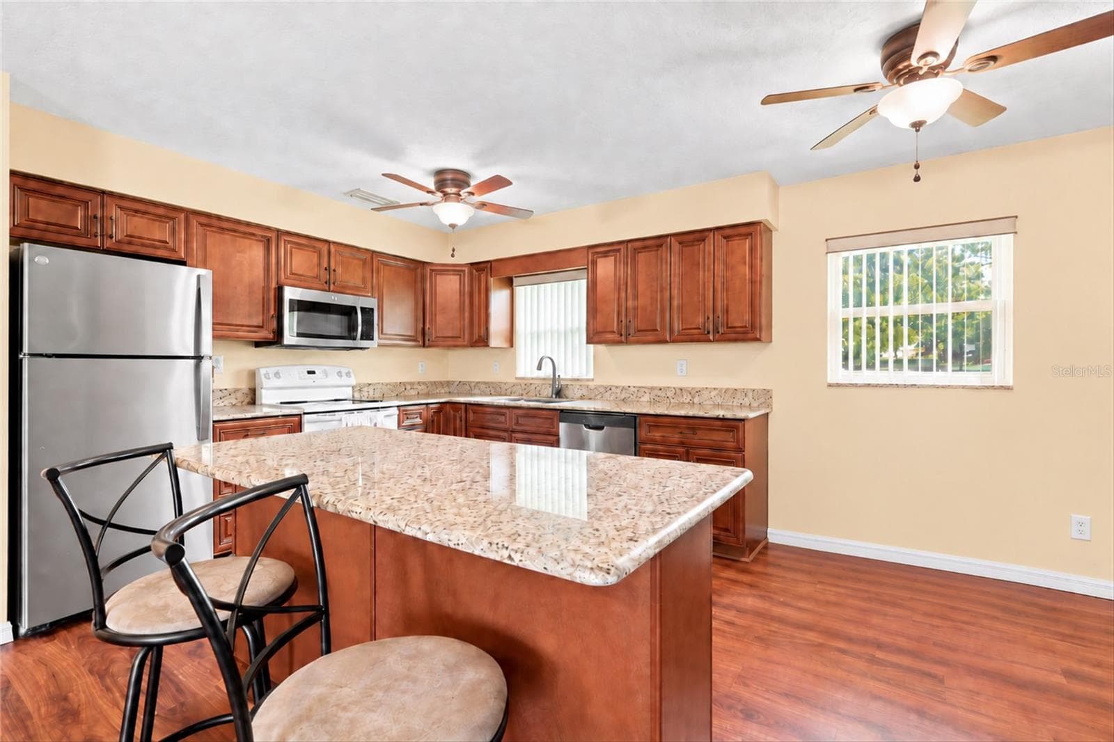 Single Family Residence at 504 FIAT AVE, SEBRING, photo 8 of 25