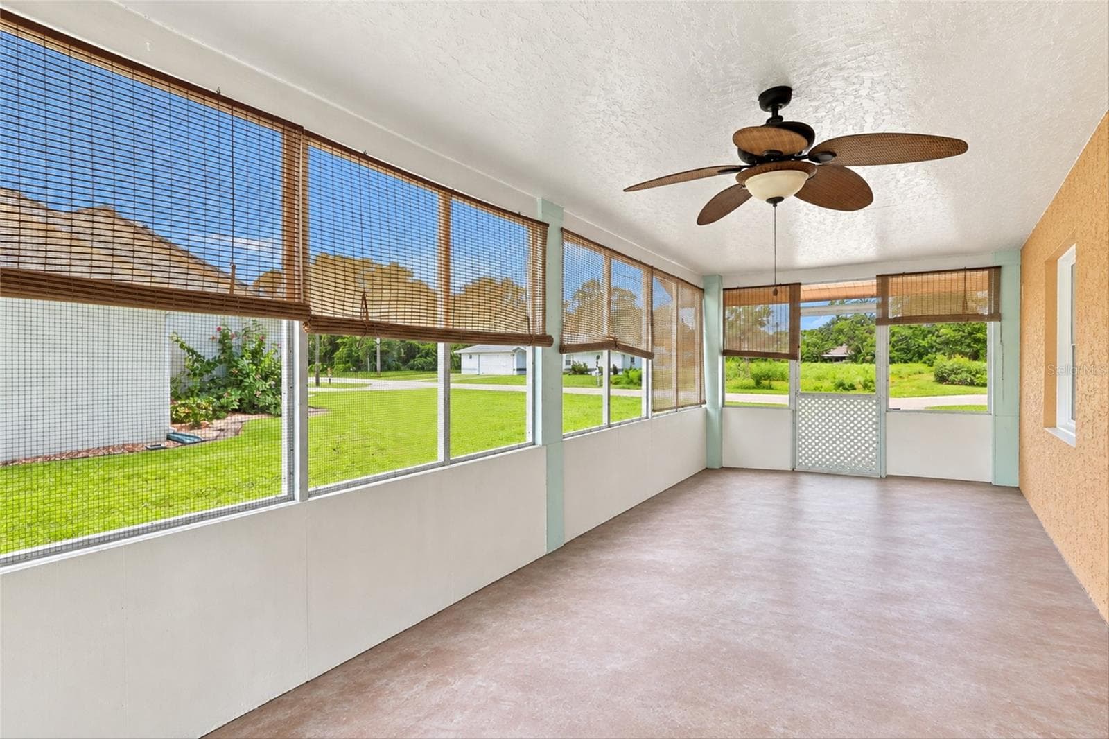 Single Family Residence at 504 FIAT AVE, SEBRING, photo 20 of 25