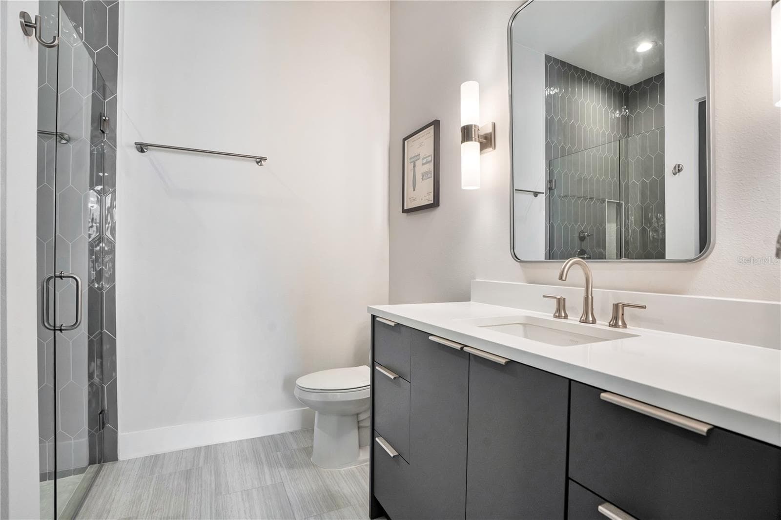 Guest bathroom - 1927 S LAKEMONT AVE, WINTER PARK