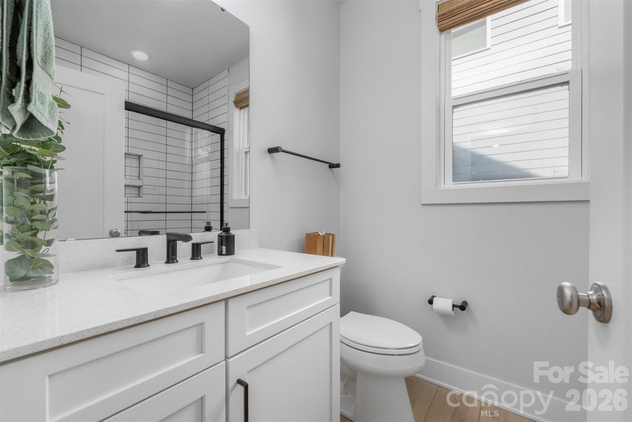 Main-level full bath - 4320 Tournette Drive, Indian Land
