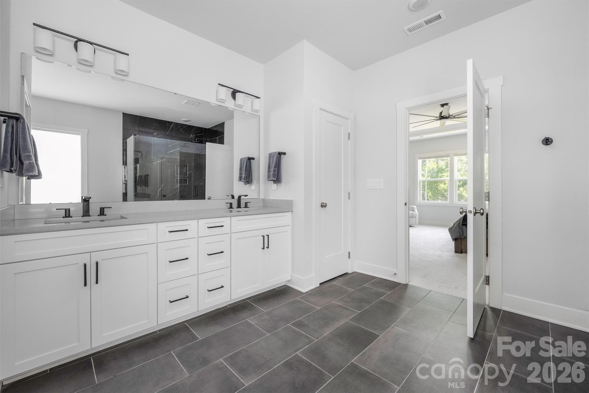 Primary vanity with dual sinks - 4320 Tournette Drive, Indian Land