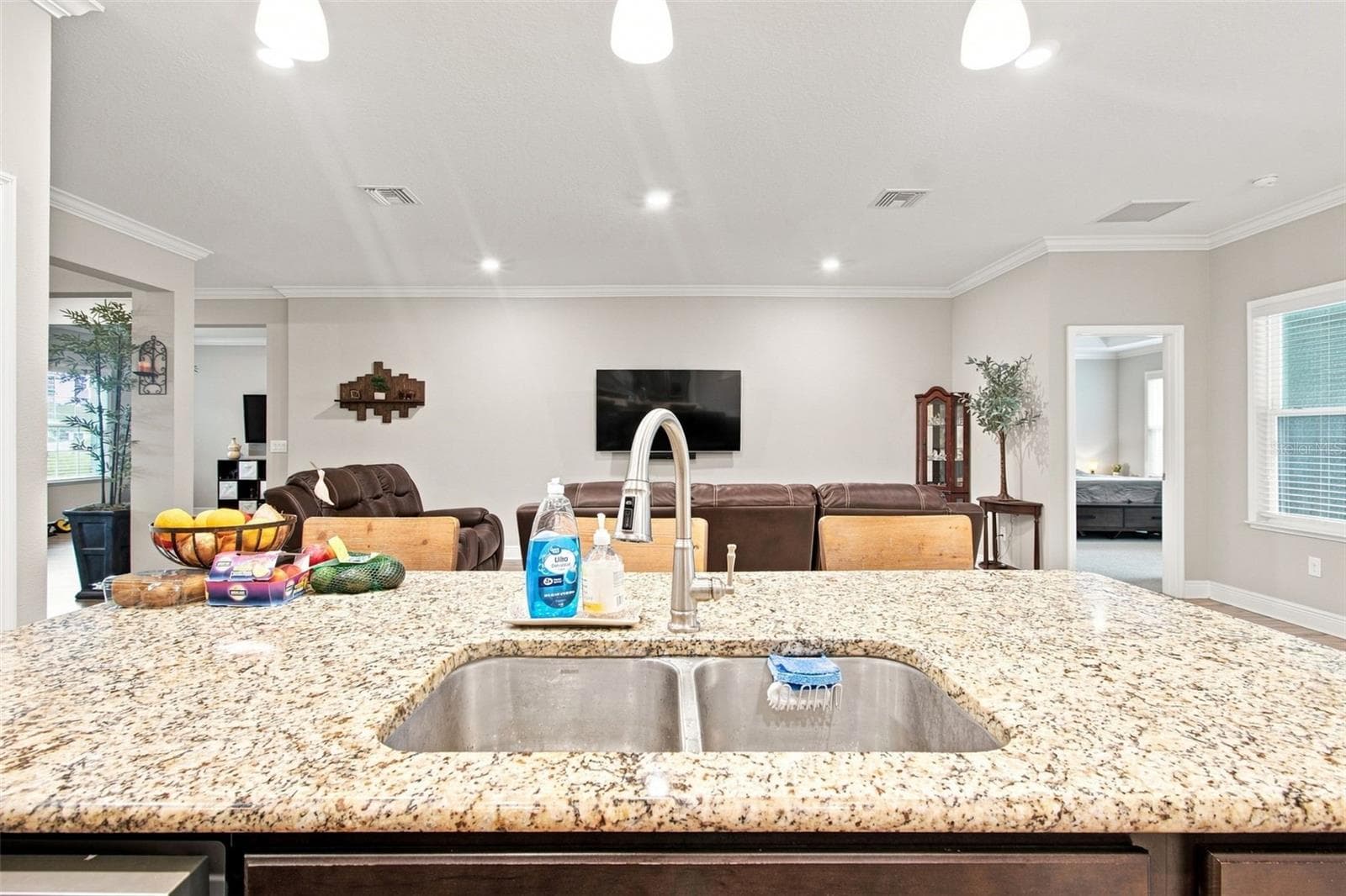 Single Family Residence at 15435 MULHOLLAND RD, PARRISH, photo 20 of 66