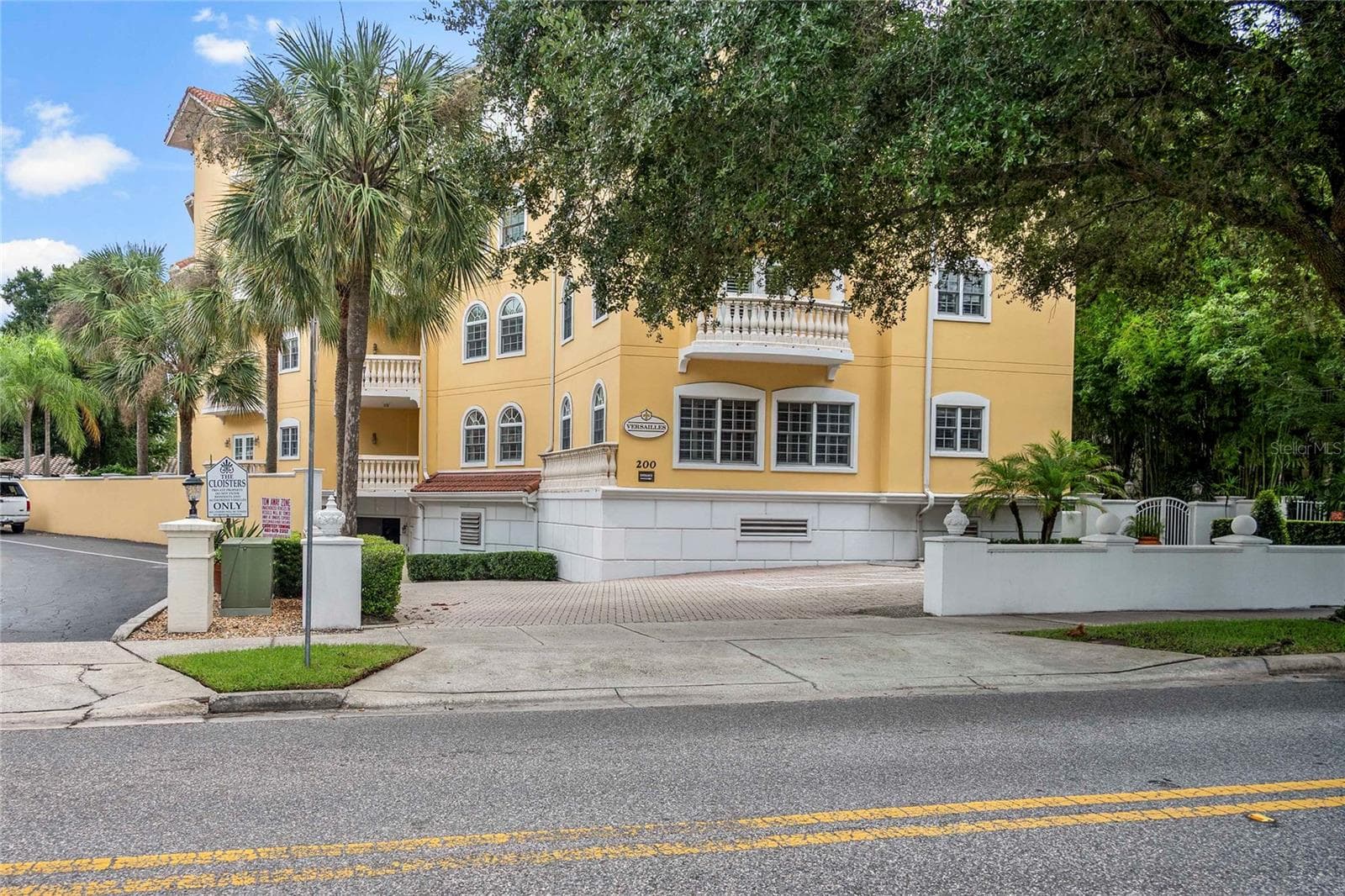 Condominium at 200 S INTERLACHEN AVE #350, WINTER PARK, photo 3 of 64