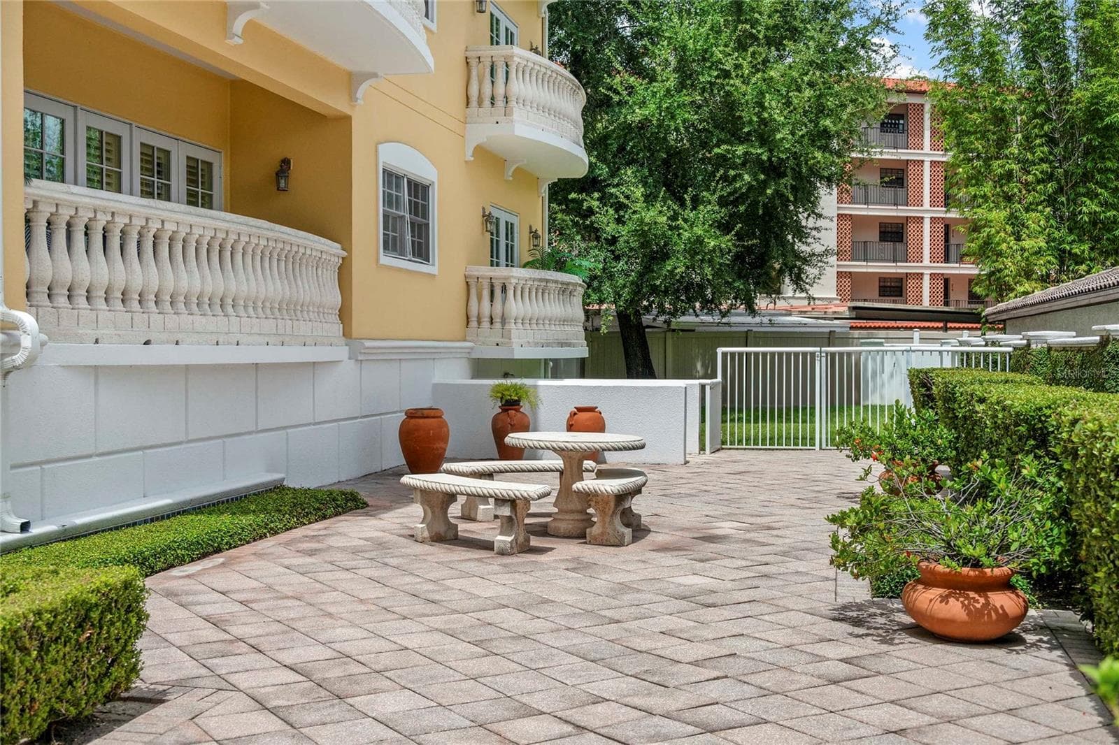 Condominium at 200 S INTERLACHEN AVE #350, WINTER PARK, photo 8 of 64