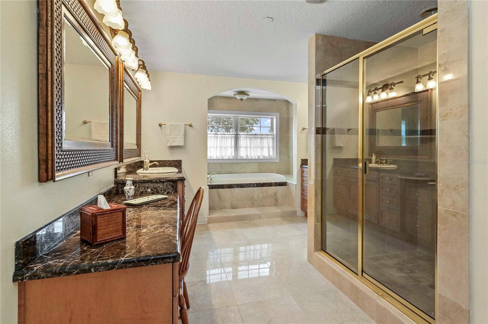 Condominium at 200 S INTERLACHEN AVE #350, WINTER PARK, photo 41 of 64