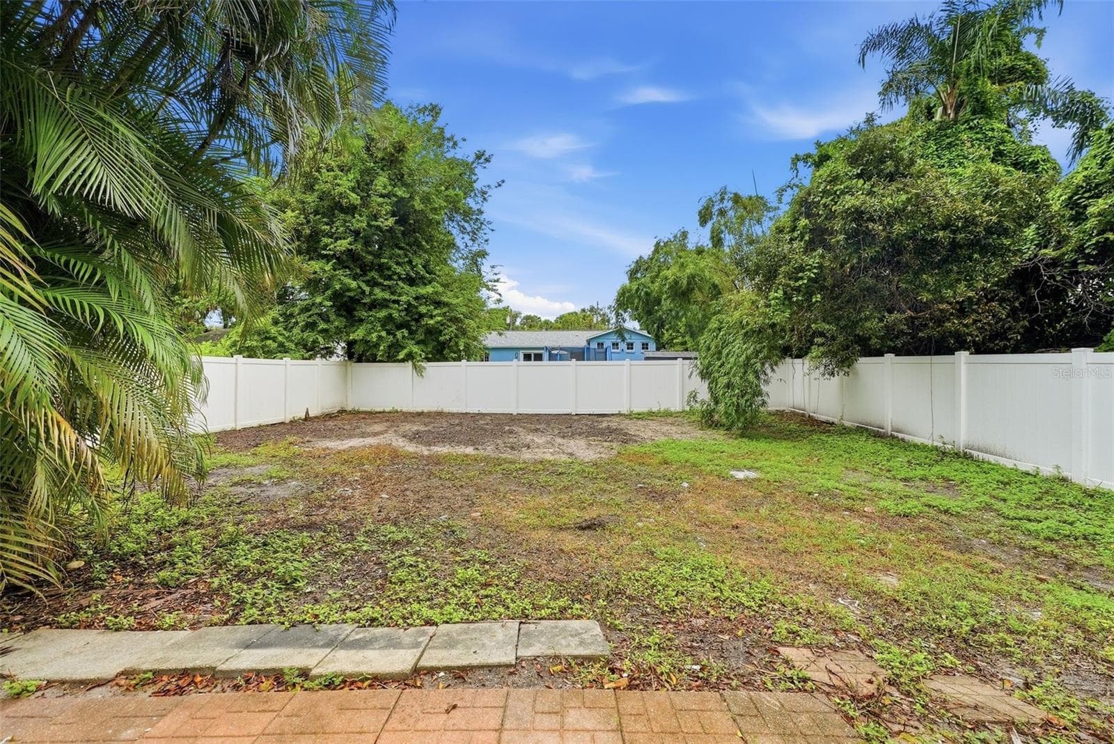 Single Family Residence at 2921 57 AVE N, ST PETERSBURG, photo 32 of 44