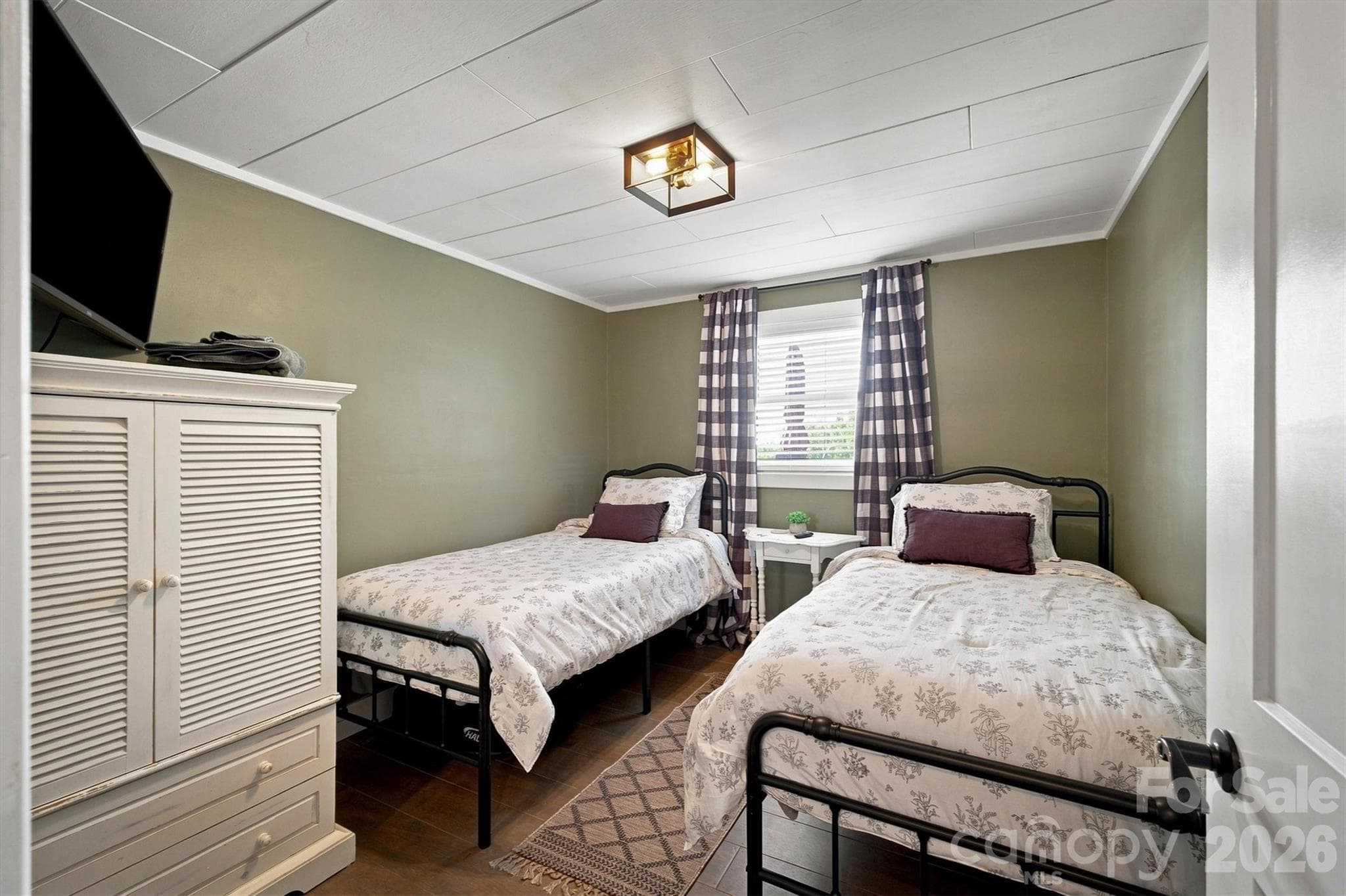 Single Family Residence at 7693 S Mountain Institute Road, Nebo, photo 14 of 41