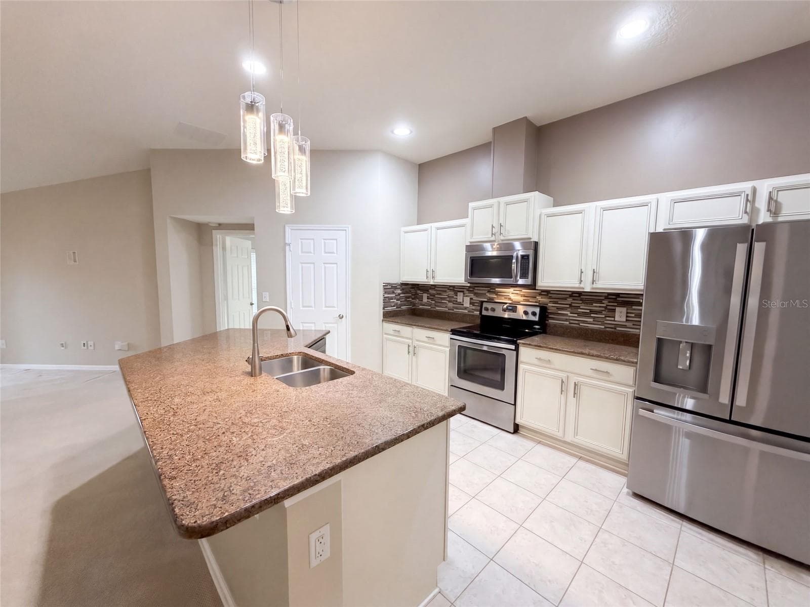 Single Family Residence at 120 PRESTWICK GRANDE DR, DAYTONA BEACH, photo 6 of 35