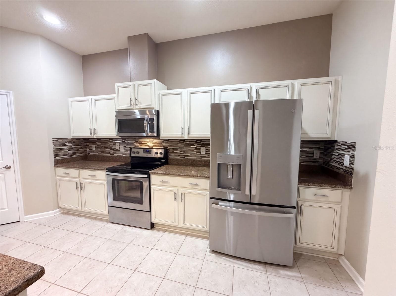 Single Family Residence at 120 PRESTWICK GRANDE DR, DAYTONA BEACH, photo 7 of 35