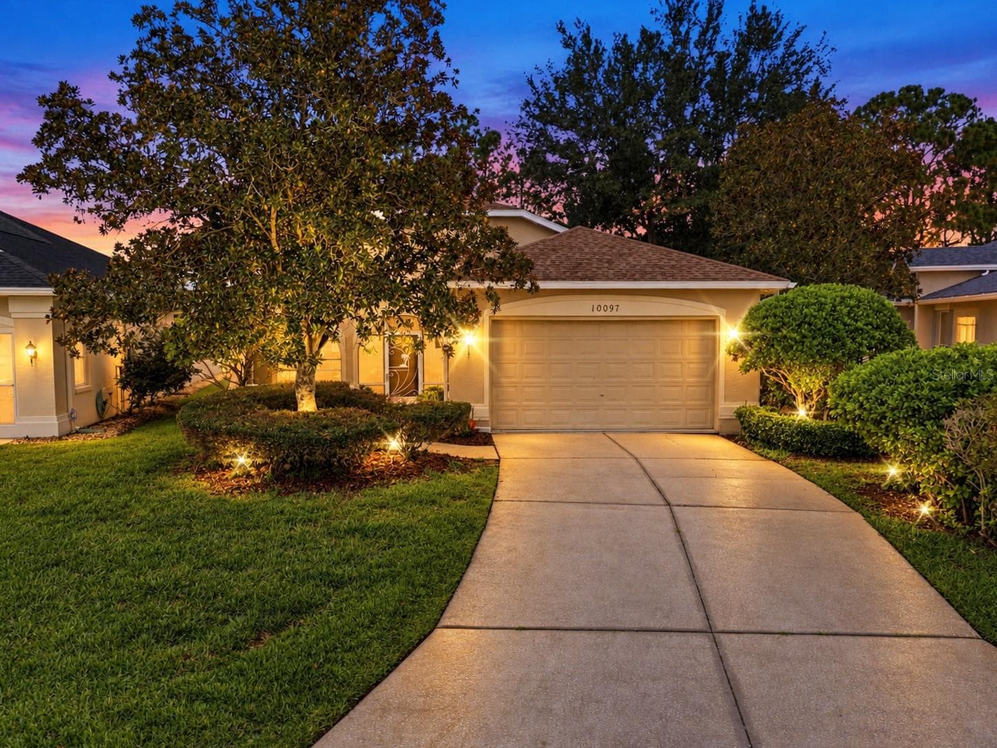 10097 HOLLY BERRY DR