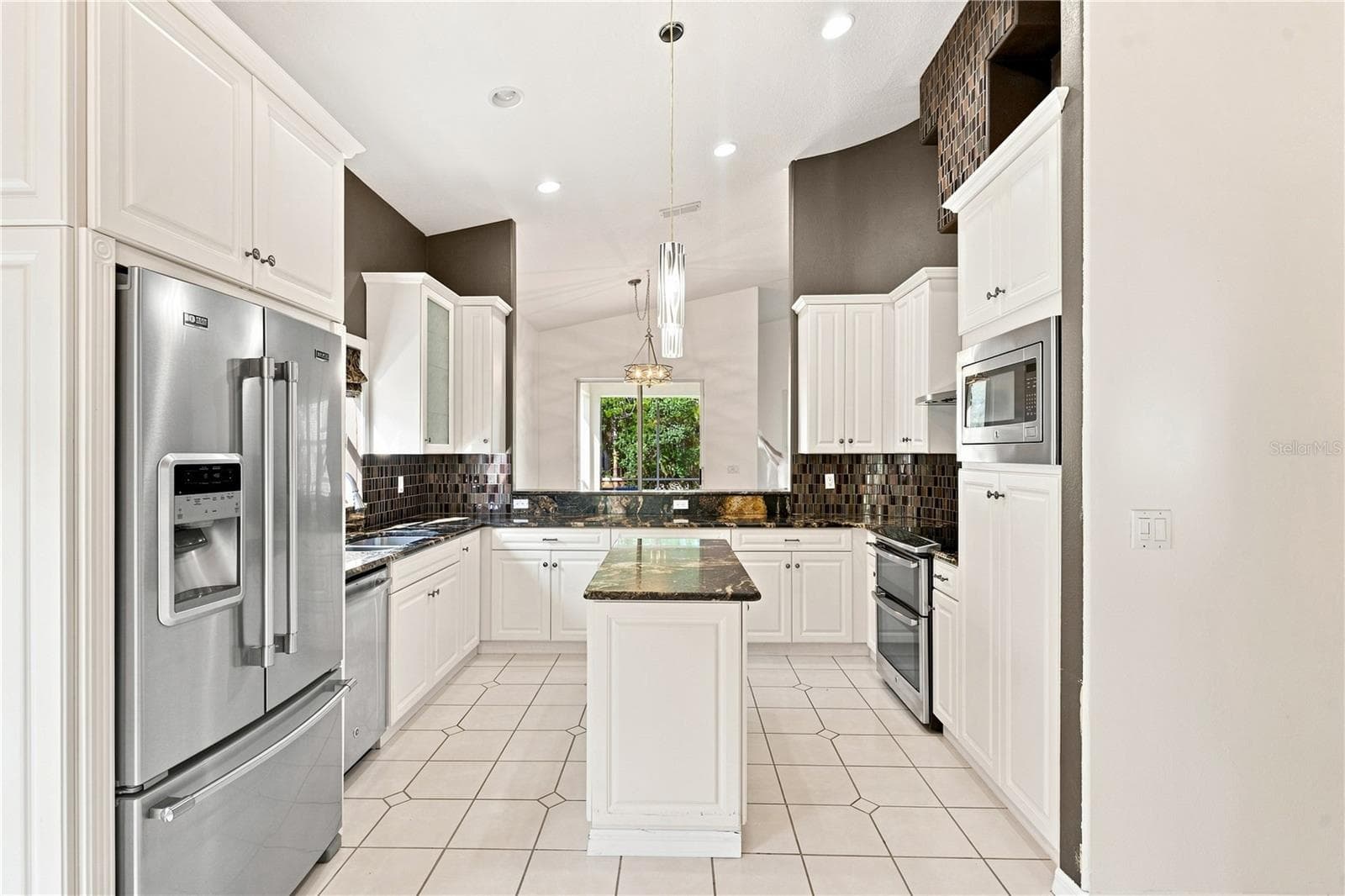 Single Family Residence at 10097 HOLLY BERRY DR, WEEKI WACHEE, photo 8 of 54