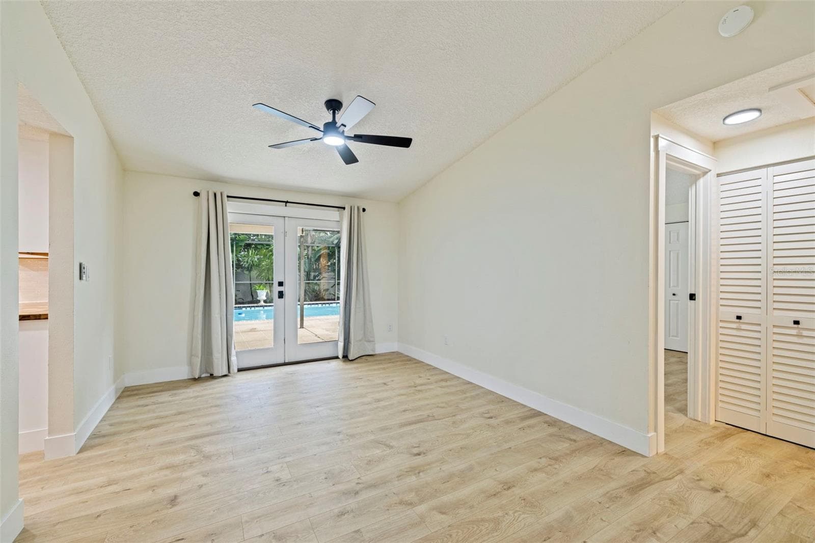 Single Family Residence at 1671 CASTLEWOOD LN, PALM HARBOR, photo 13 of 41