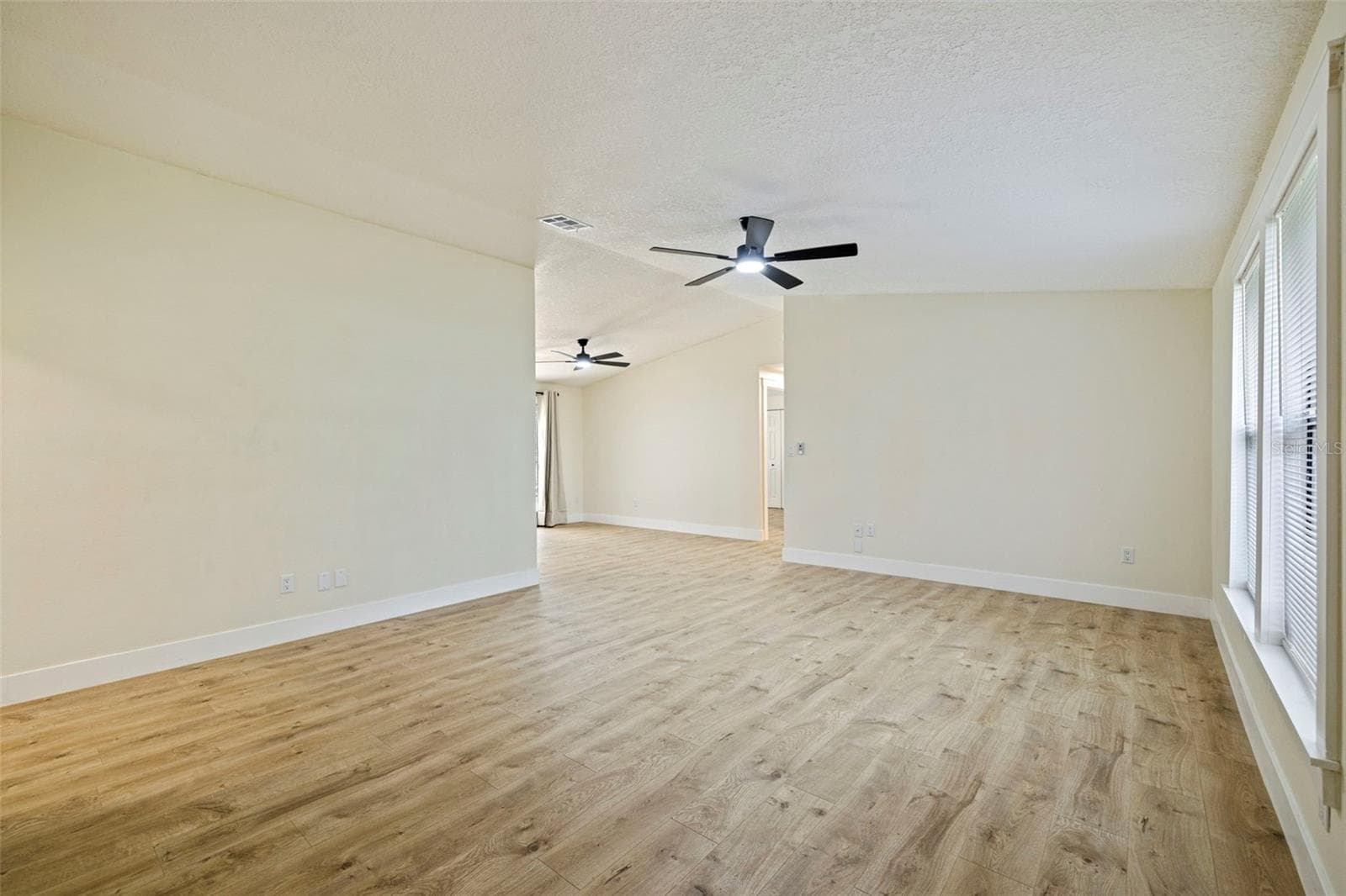 Single Family Residence at 1671 CASTLEWOOD LN, PALM HARBOR, photo 29 of 41
