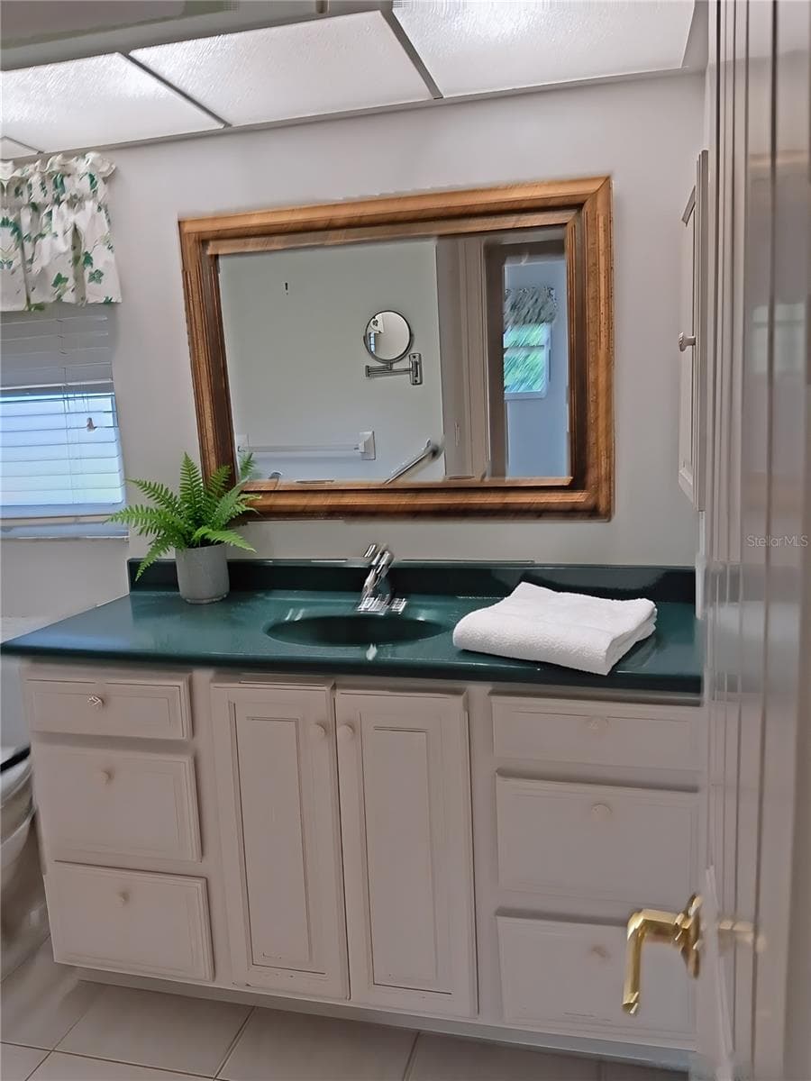 Guest Bath - 980 N GONDOLA DR, VENICE