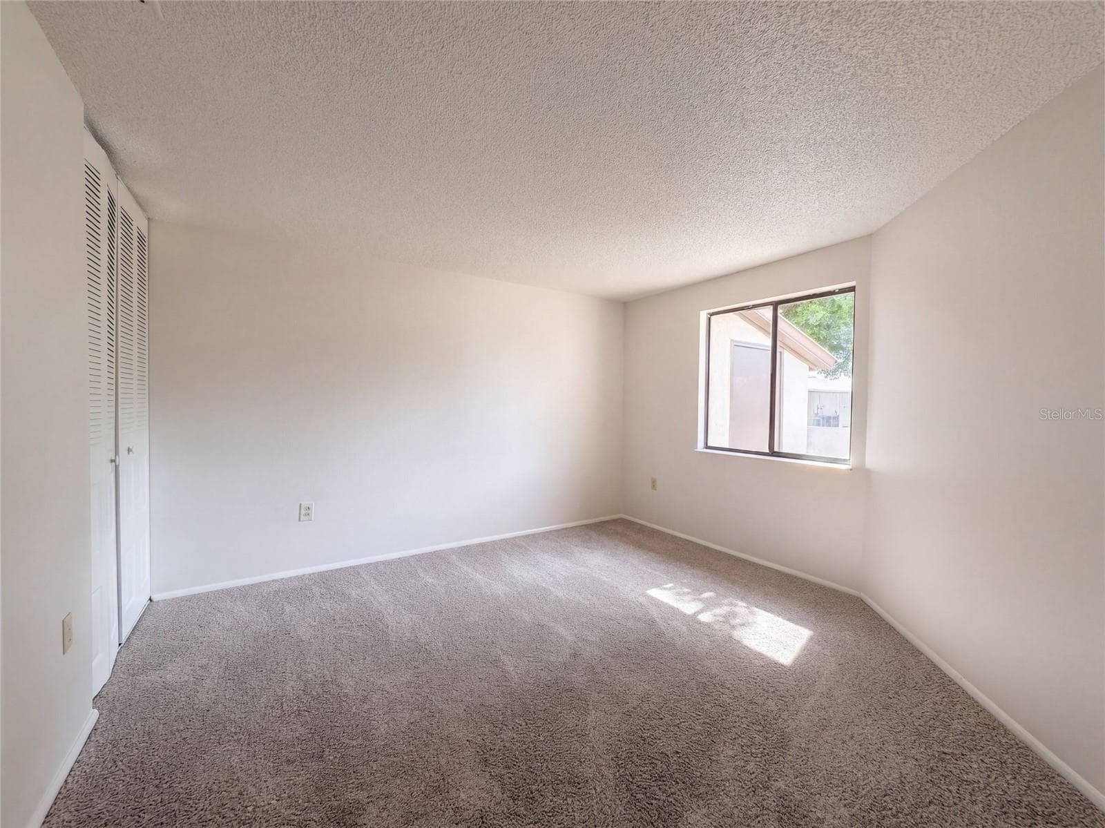 Condominium at 3803 60TH ST W, BRADENTON, photo 7 of 31