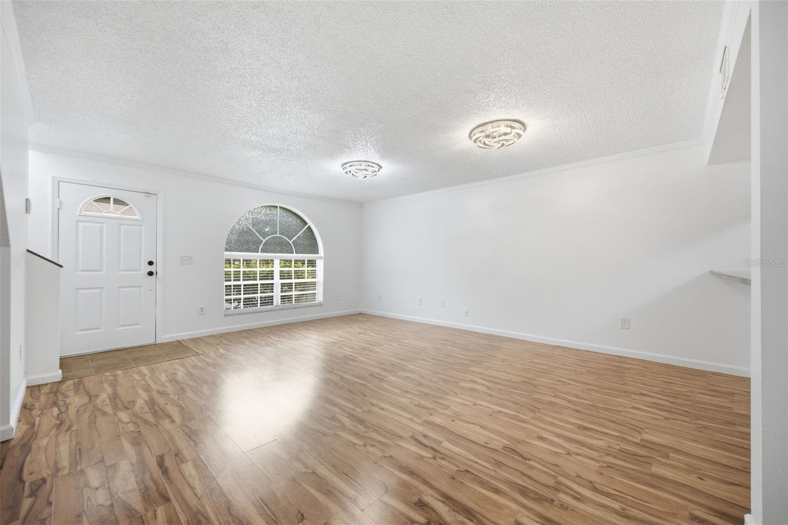 Townhouse at 601 BAINBRIDGE DR, BRANDON, photo 4 of 21