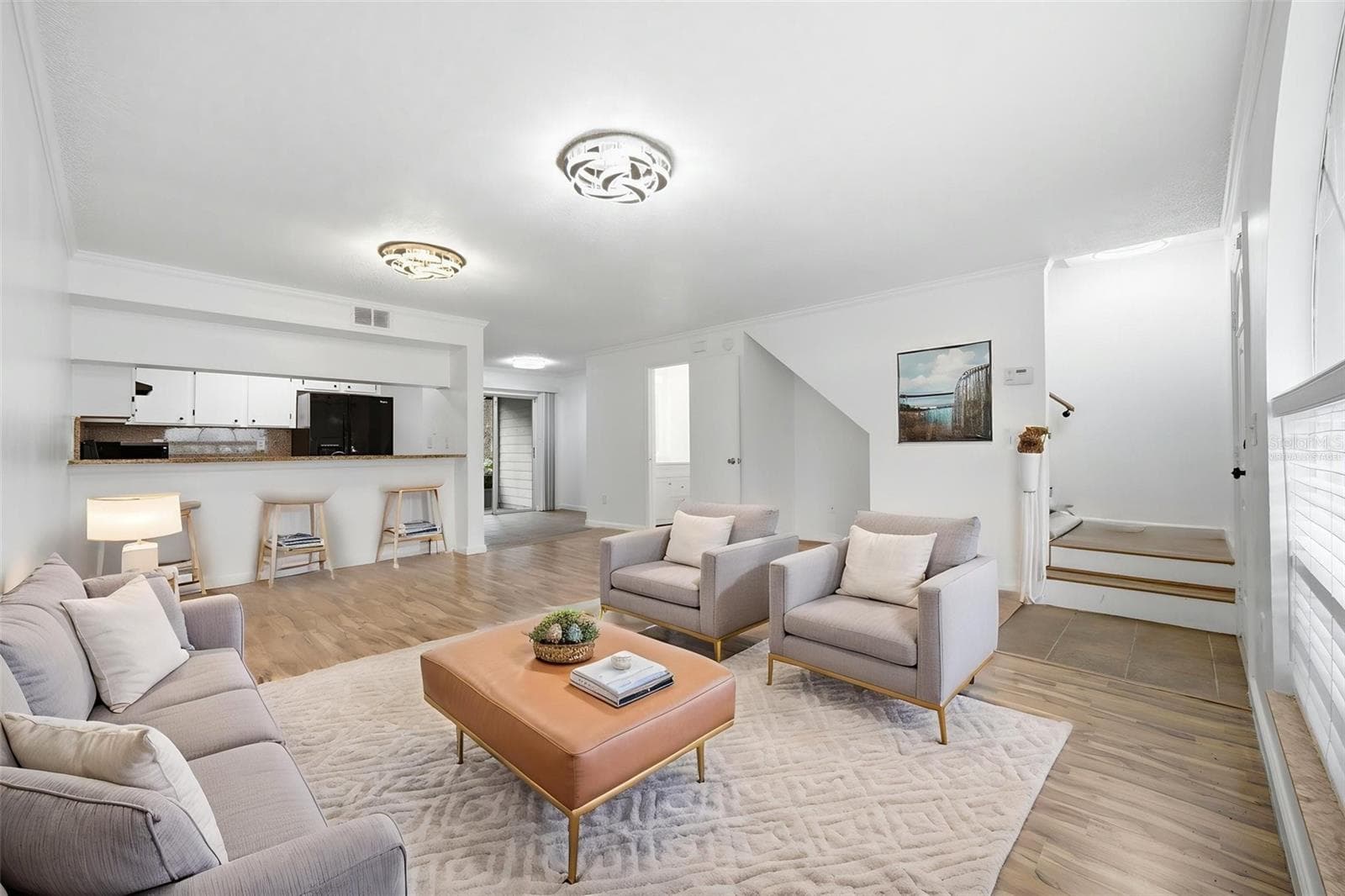 Virtually Staged - 601 BAINBRIDGE DR, BRANDON