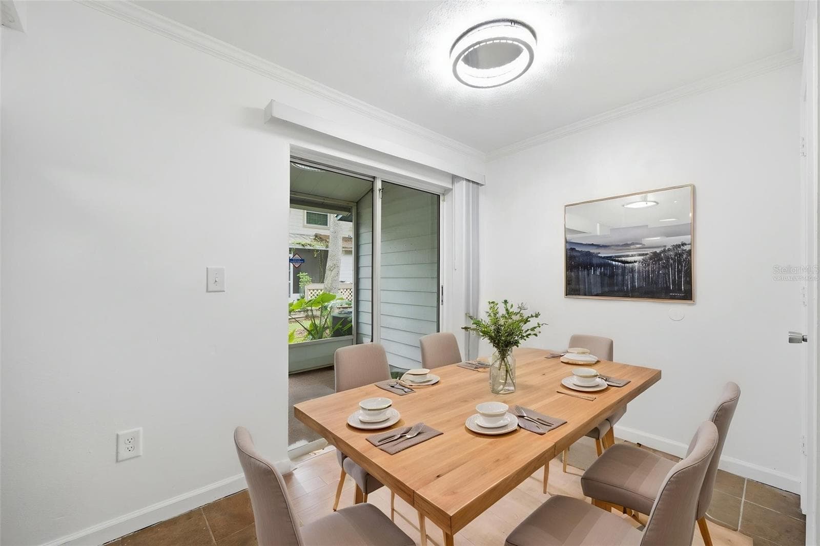 Virtually Staged - 601 BAINBRIDGE DR, BRANDON