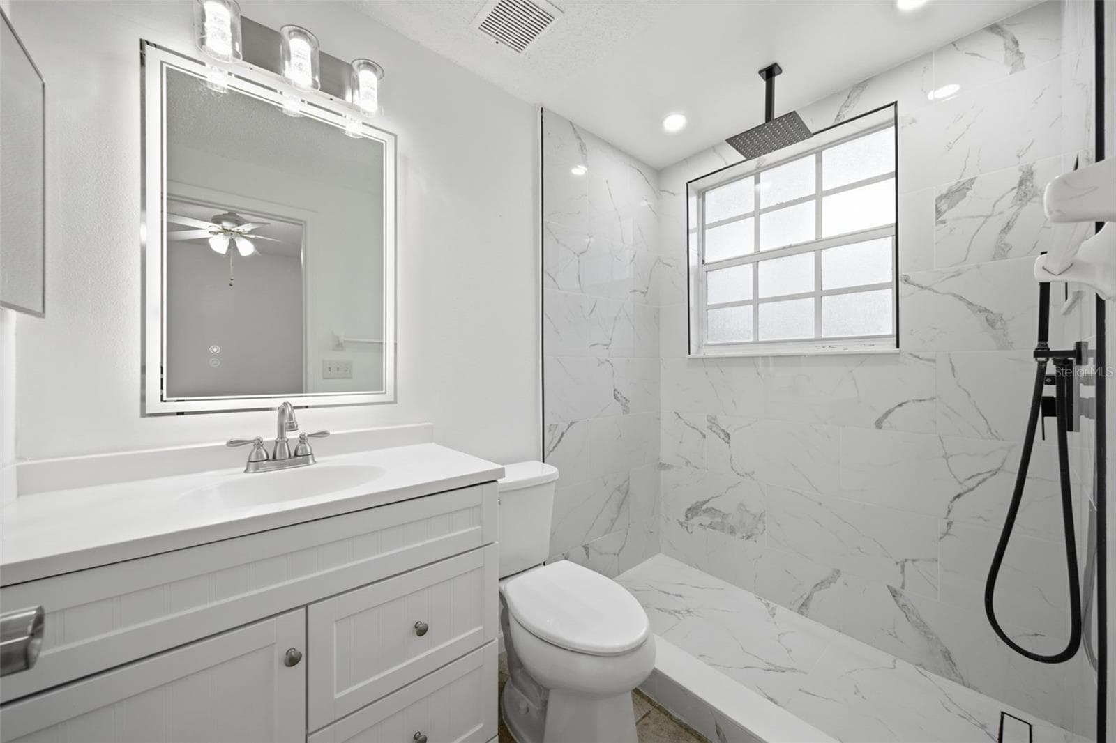 Bath #2 - 601 BAINBRIDGE DR, BRANDON