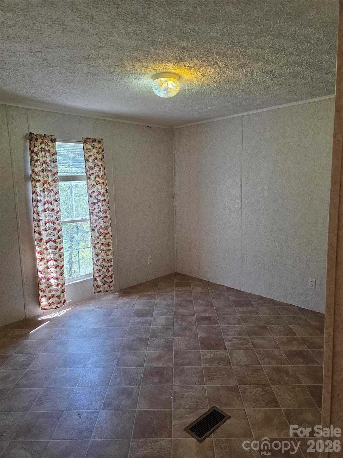 Single Family Residence at 1409 Clayton Drive, Chester, photo 17 of 27