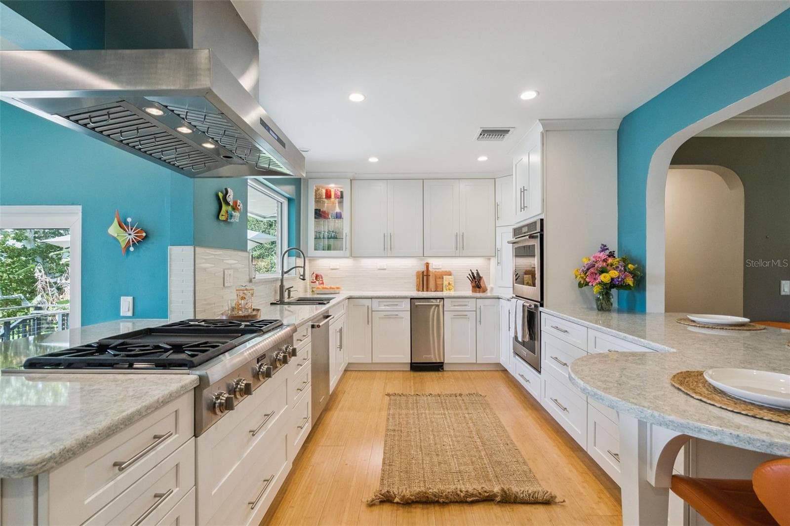 Kitchen - 2422 TOPPING PL, EUSTIS