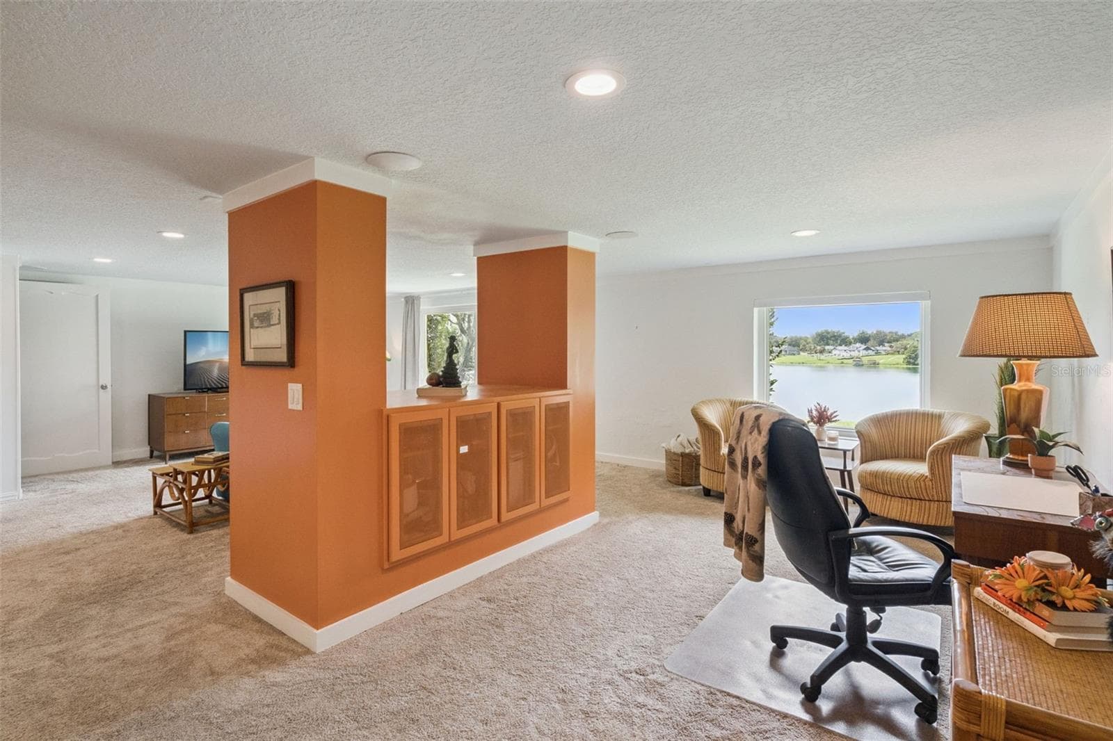 Downstairs Living Space - 2422 TOPPING PL, EUSTIS