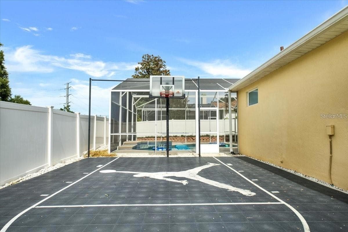 Half Court - 116 OAK GROVE CIR, LAKE MARY