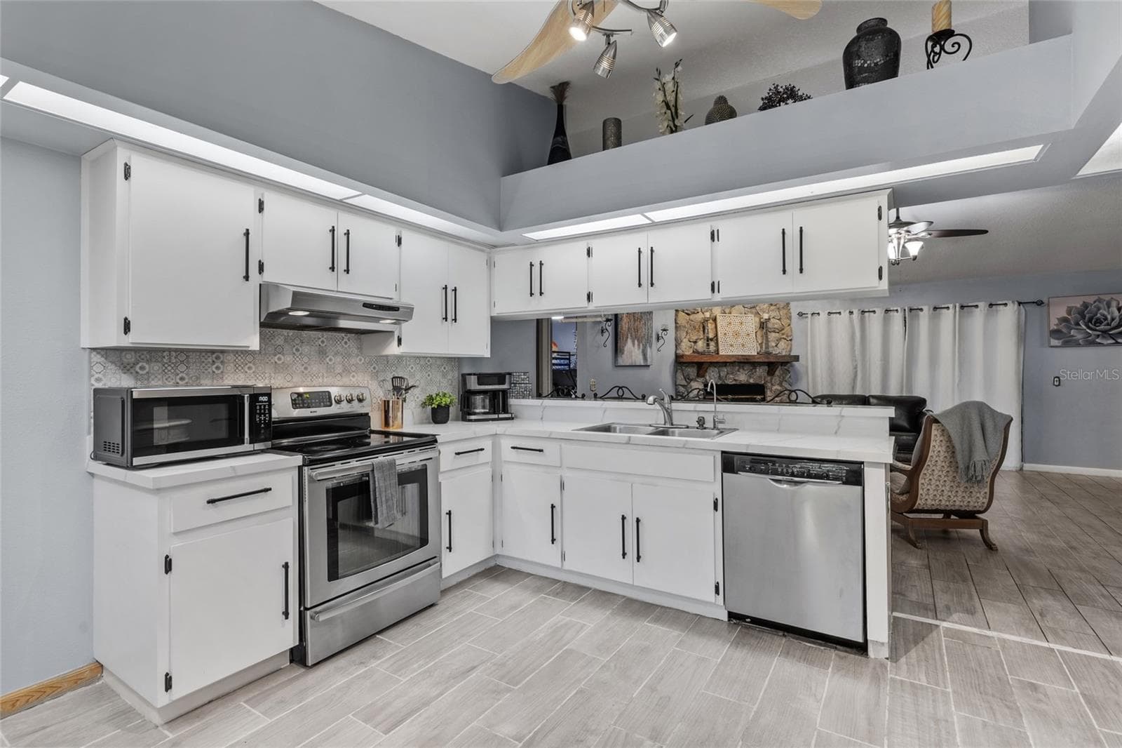 Single Family Residence at 3753 MERIDEAN PL, LAND O LAKES, photo 12 of 39