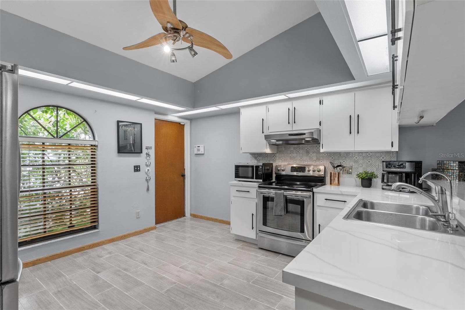 Single Family Residence at 3753 MERIDEAN PL, LAND O LAKES, photo 13 of 39