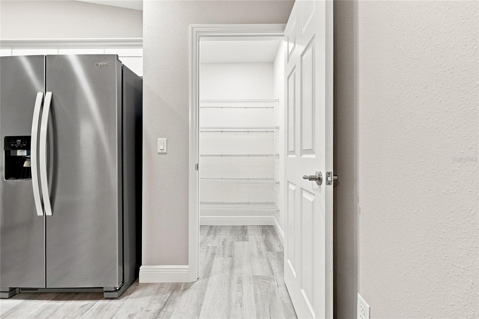 Refrigerator - 7390 N IRELAND DR, DUNNELLON